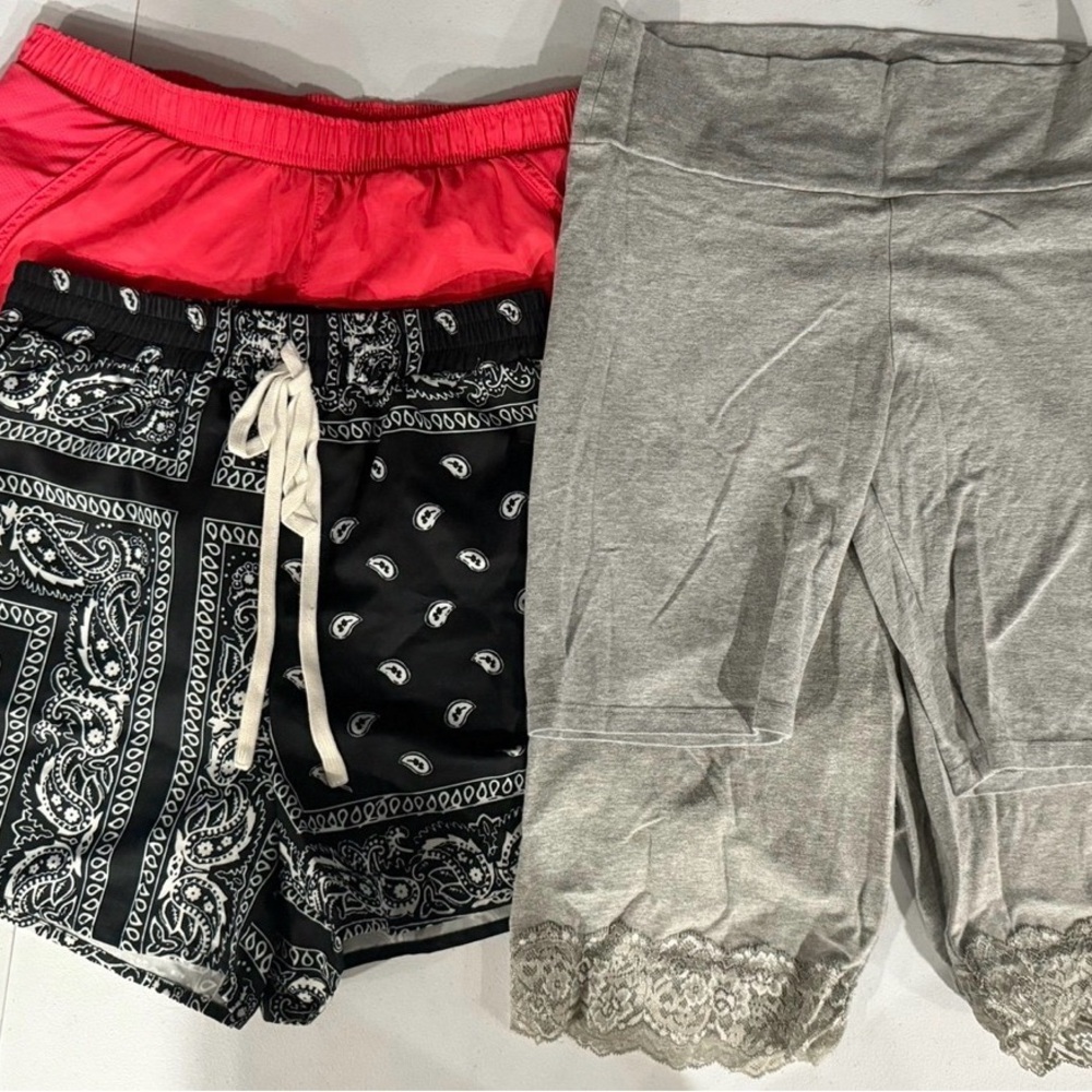 Women’s juniors short bundle lot small XS Medium